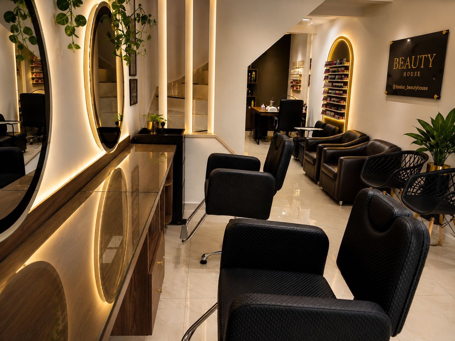 Área interna do salão Beauty House